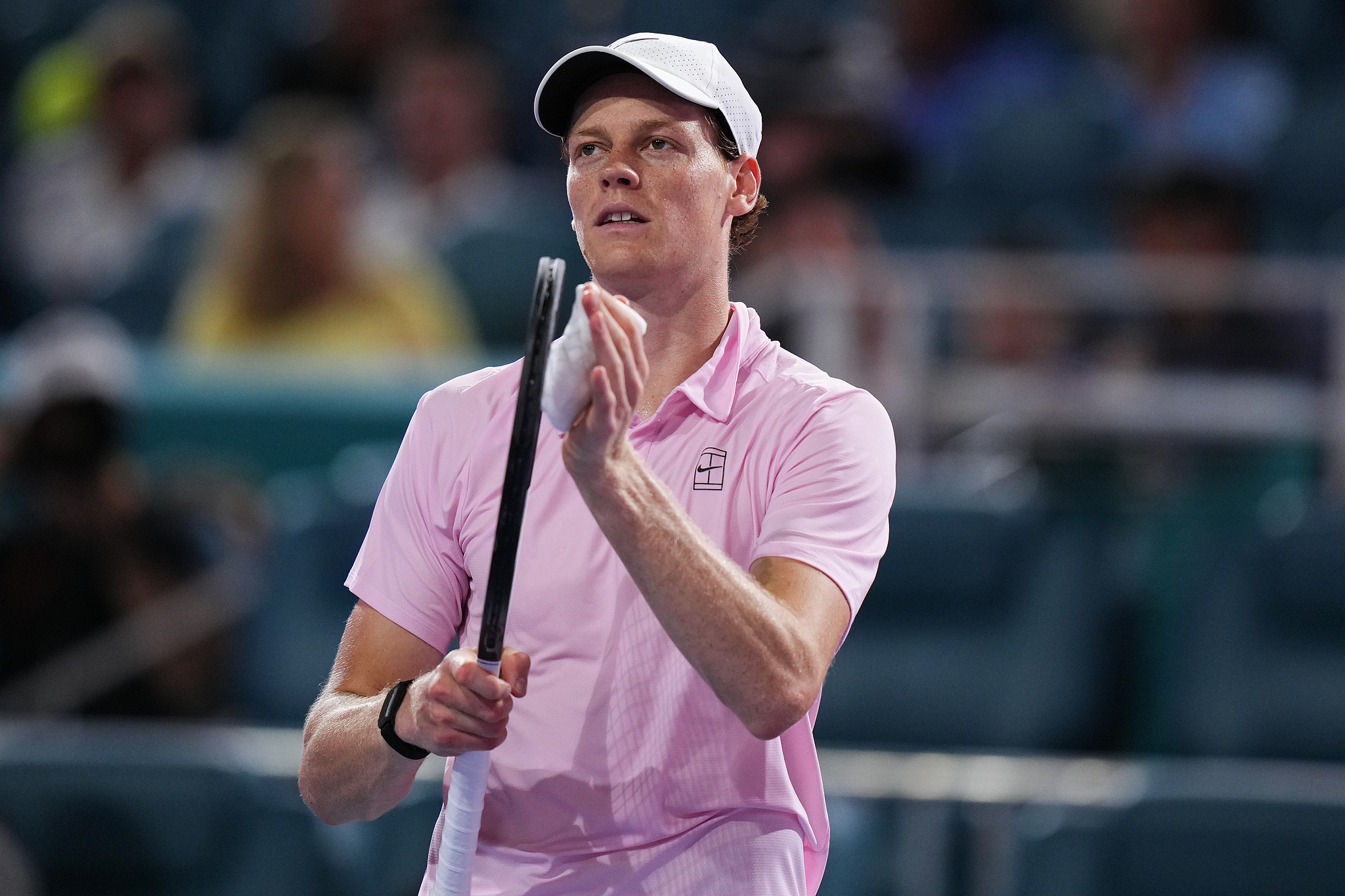 开云综合服务-ATP迈阿密站：辛纳横扫晋级 26盘连胜创造新纪录