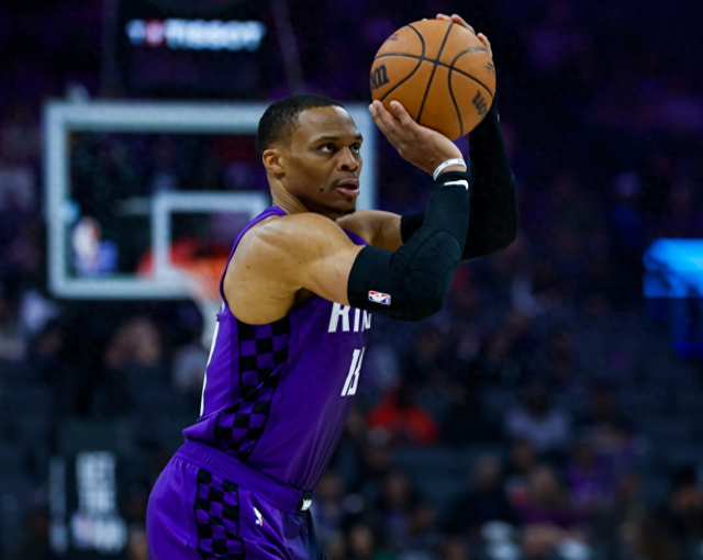 开云官方平台-威少你太狠了，詹姆斯保持了5年的历史第一纪录，被你打破了|拉塞尔·威斯布鲁克|国王|拉塞尔-威斯布鲁克|萨克拉门托国王队|詹姆斯-琼斯_新浪体育_新浪新闻