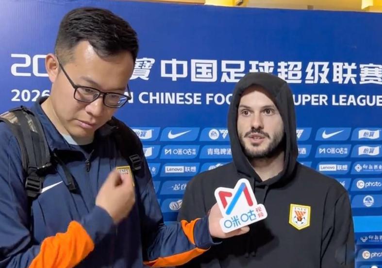 开云中国官网-央视直播泰山VS海港！二雷复出 光头捉襟见肘！韩鹏趁你病要你命